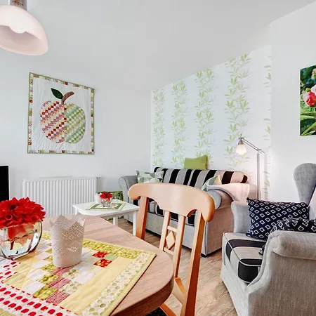 Birkenallee - Apfel Apartment